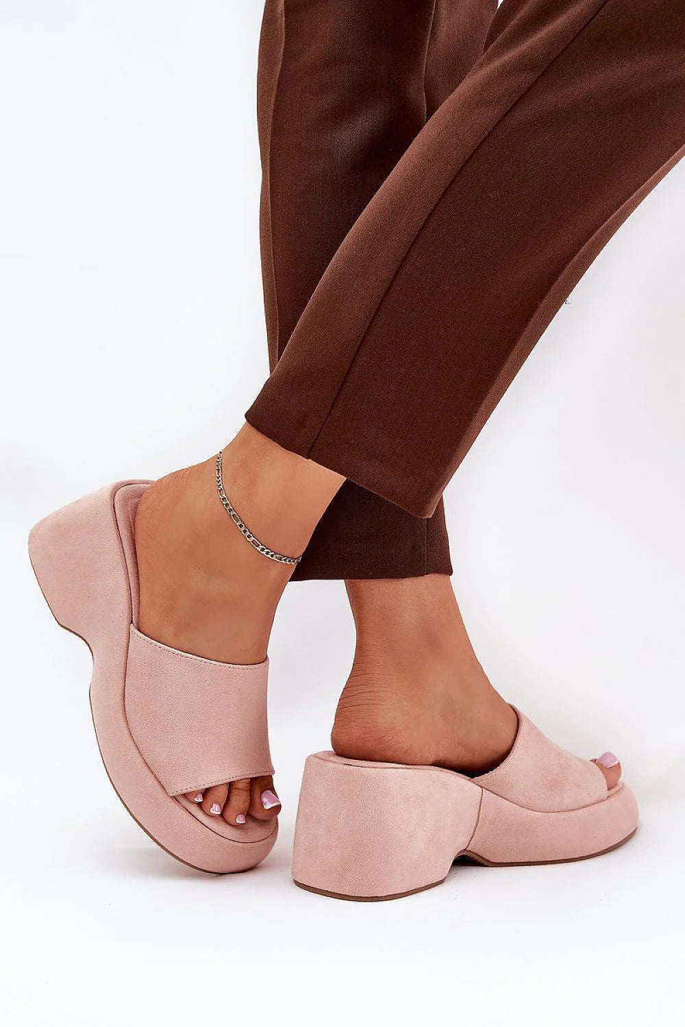 Sandales compensées en cuir suédé écolo pour femmes style moderne minimaliste talon 8.5 cm plateau 4 cm confort tout jour occasion