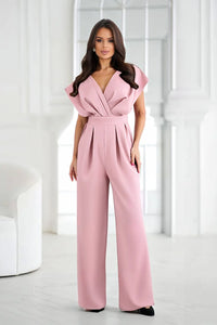 Combinaison élégante pour femme en polyester et élasthanne, style moderne, coupe ajustée, décolleté en V, manches évasées, ceinture intégrée, rose pâle, occasion soirée ou événement