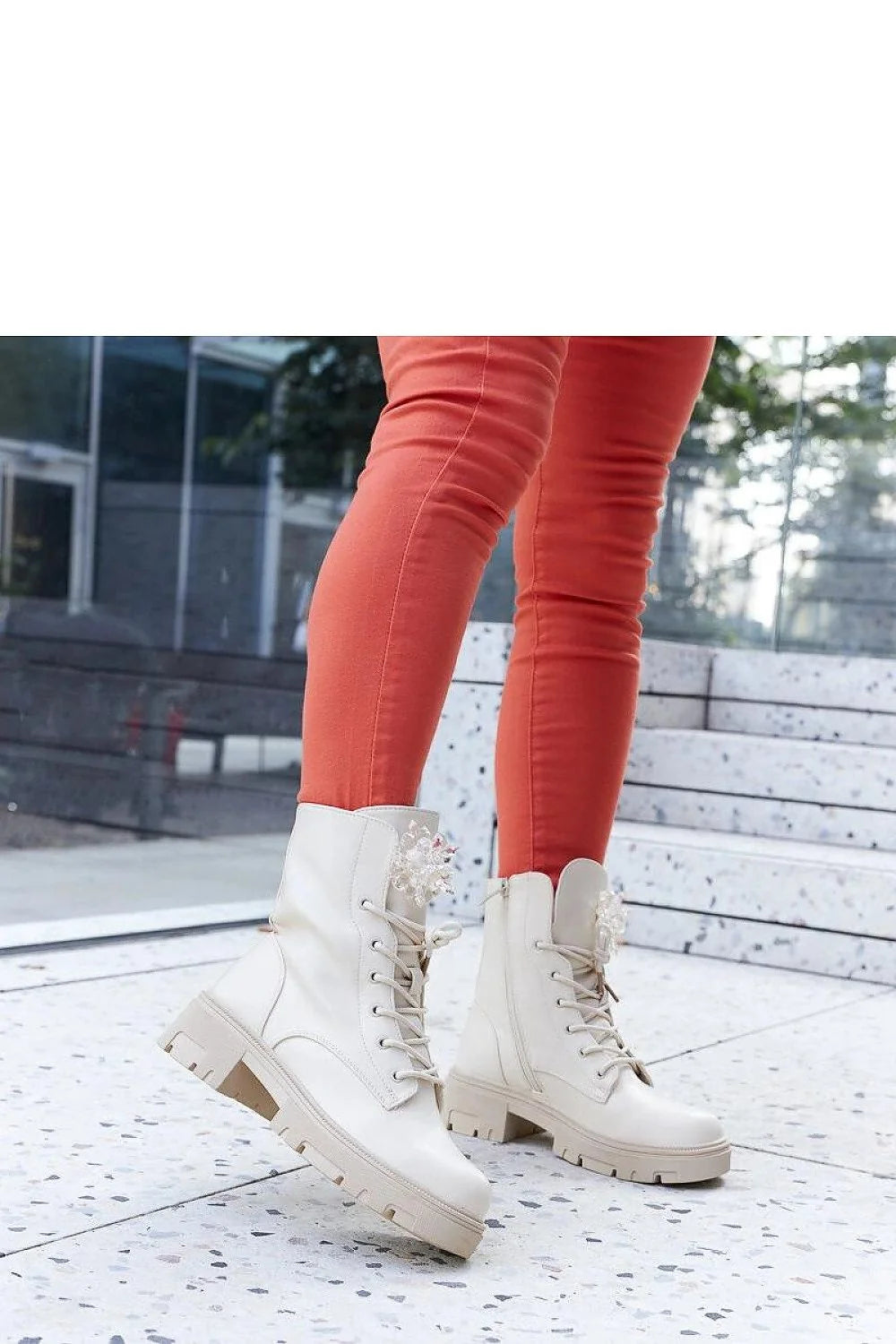Bottines beiges Accadia perles décoratives mode moderne élégance femme confort hiver été cuir Zam éco-friendly