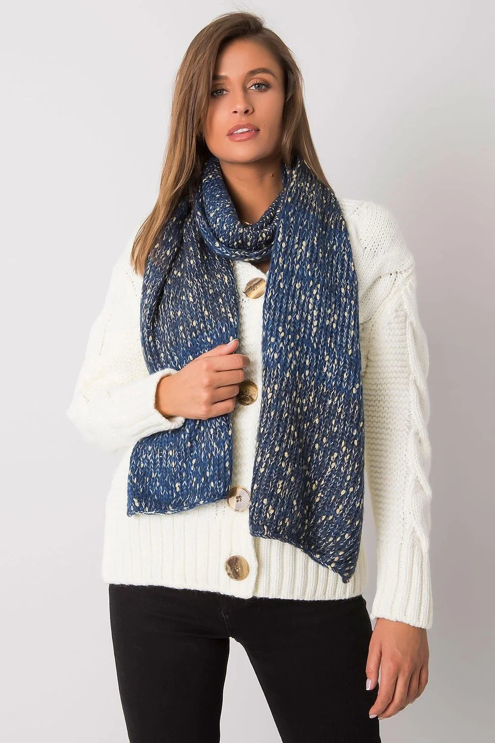 Écharpe châle tubulaire acrylique élégante torsadée chaude douce pour un hiver stylé et confortable