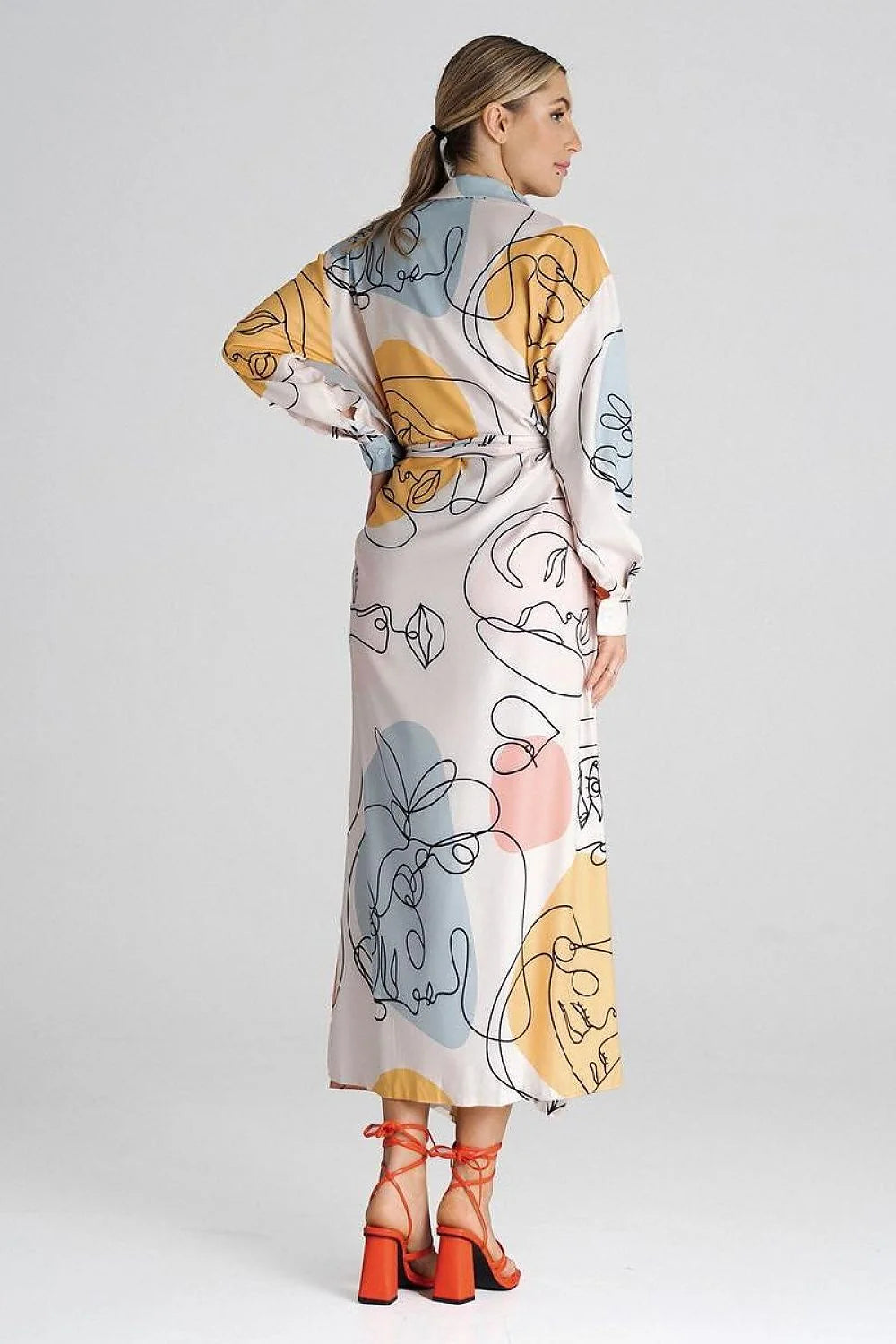 Robe de jour artistique longue manches longues col chemisier ceinture nouée fentes latérales polyester elasthanne femmes