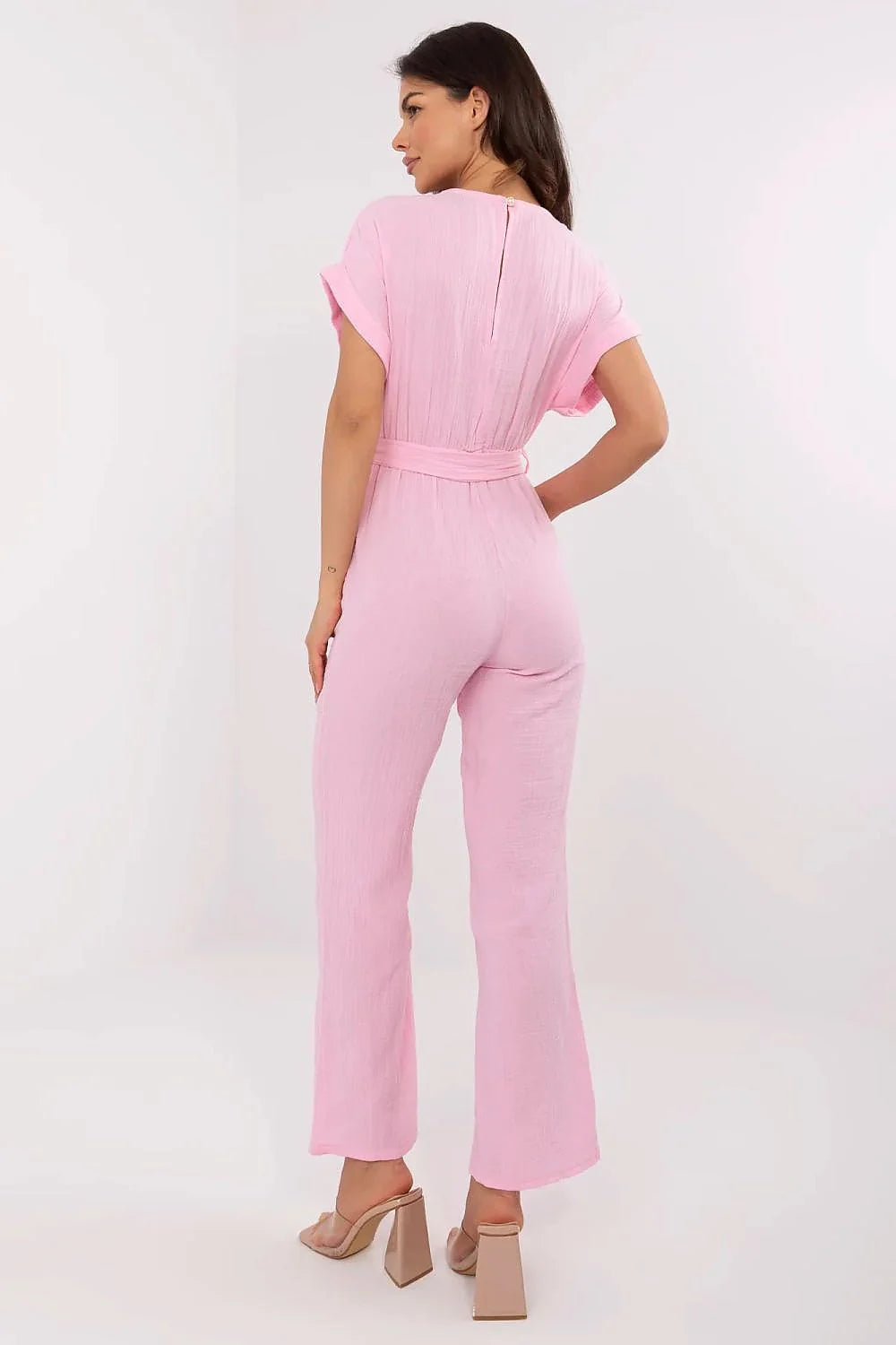 Combinaison femme design moderne coupe ample épaules tombantes manches courtes en coton rose pastel occasion décontractée