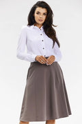 jupe midi évasée taille haute gris taupe tissu structuré polyester coton coutures verticales tombé impeccable longueur genou polyvalente élégante sophistiquée