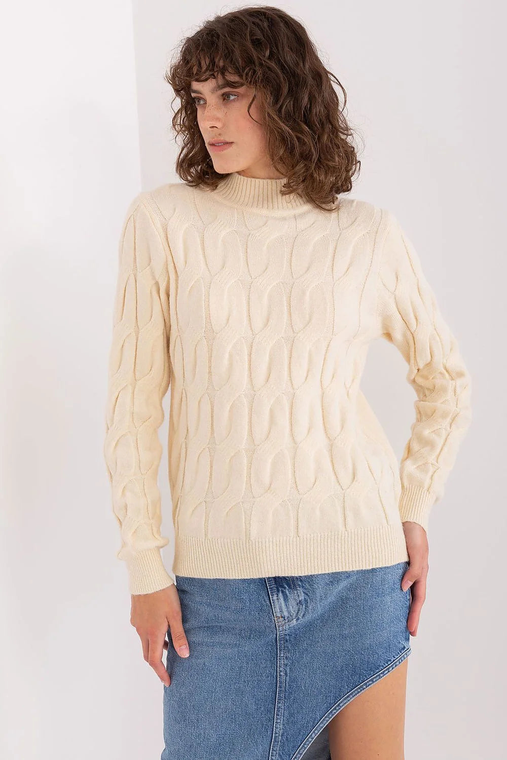 Pull femme élégant style décontracté chic motif torsadé manches longues col roulé beige crème matériau doux confortable