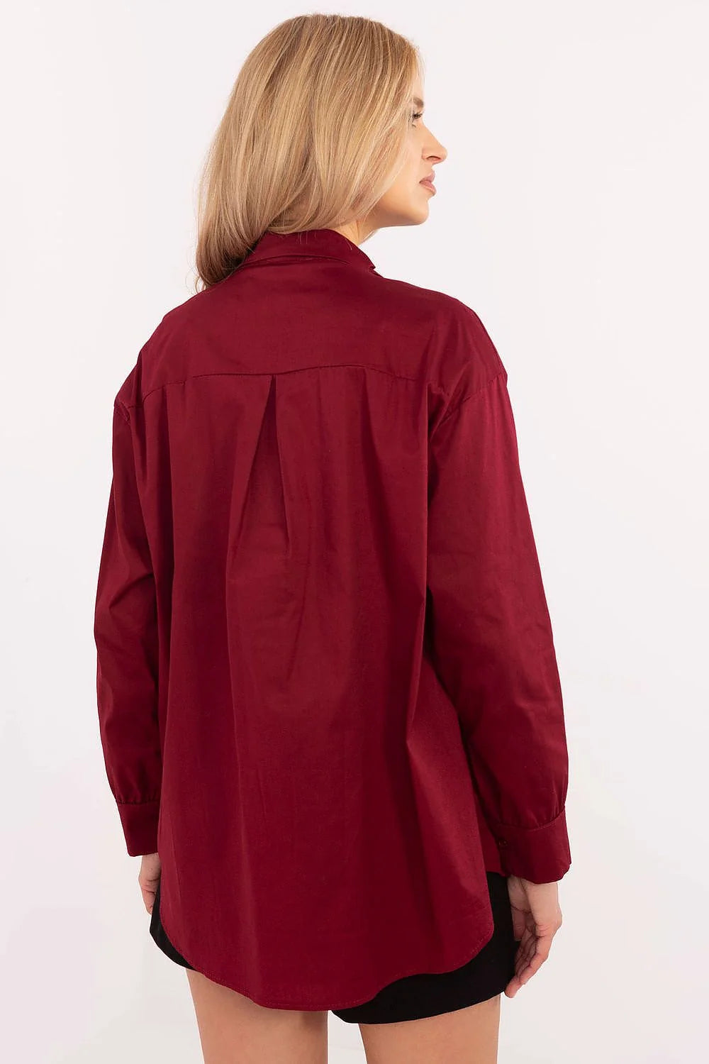 Chemise femme longues manches coupe oversize col classique tissu coton elastane élégant audacieux mode