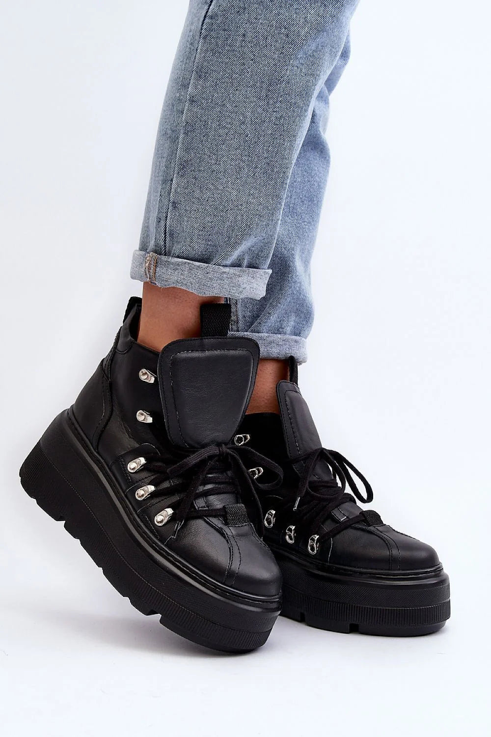 bottines montantes femmes cuir noir naturel audacieux chunky semelle épaisse plateforme crantée talon 8cm rembourrée lacets œillets métalliques