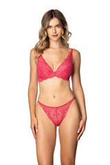 soutiengorge pushup framboise fuchsia dentelle florale romantique sensuel armatures maintien rembourrés bretelles réglables bijou central tanga assorti taille basse semitransparent