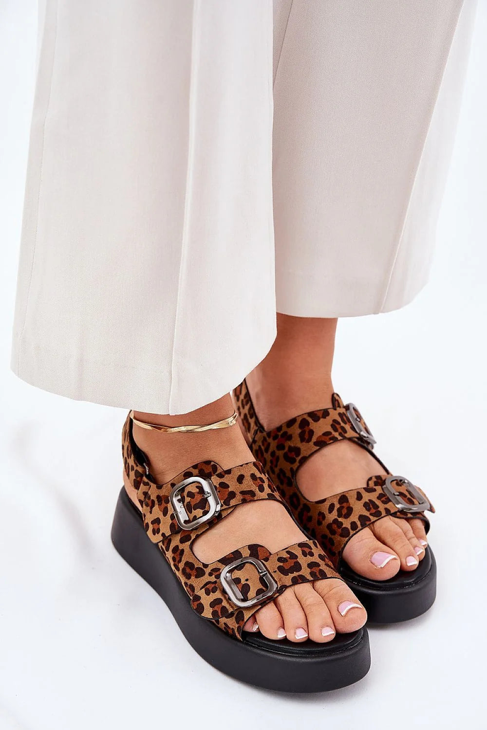 Sandales femmes daim écologique plateforme talon délicat élégance confort motif animal léopard métal argenté style audacieux tendance mode été