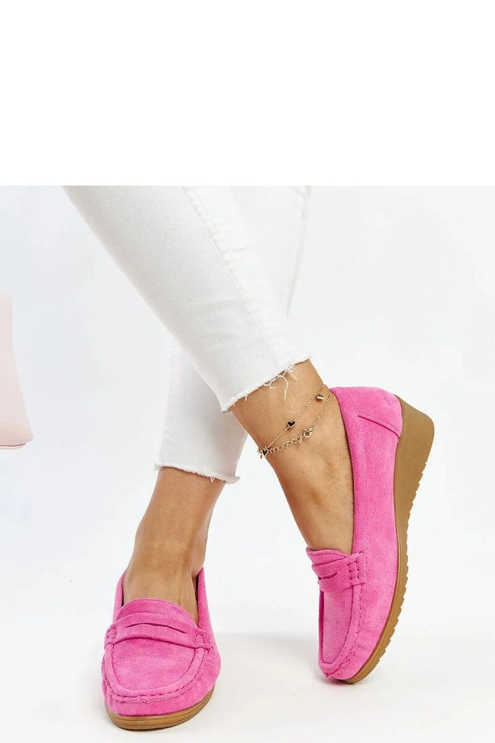 mocassin daim rose foncé Sakena plateforme semelle caoutchouc confort design moderne femme suédine fuchsia bout rond couture penny casual chic