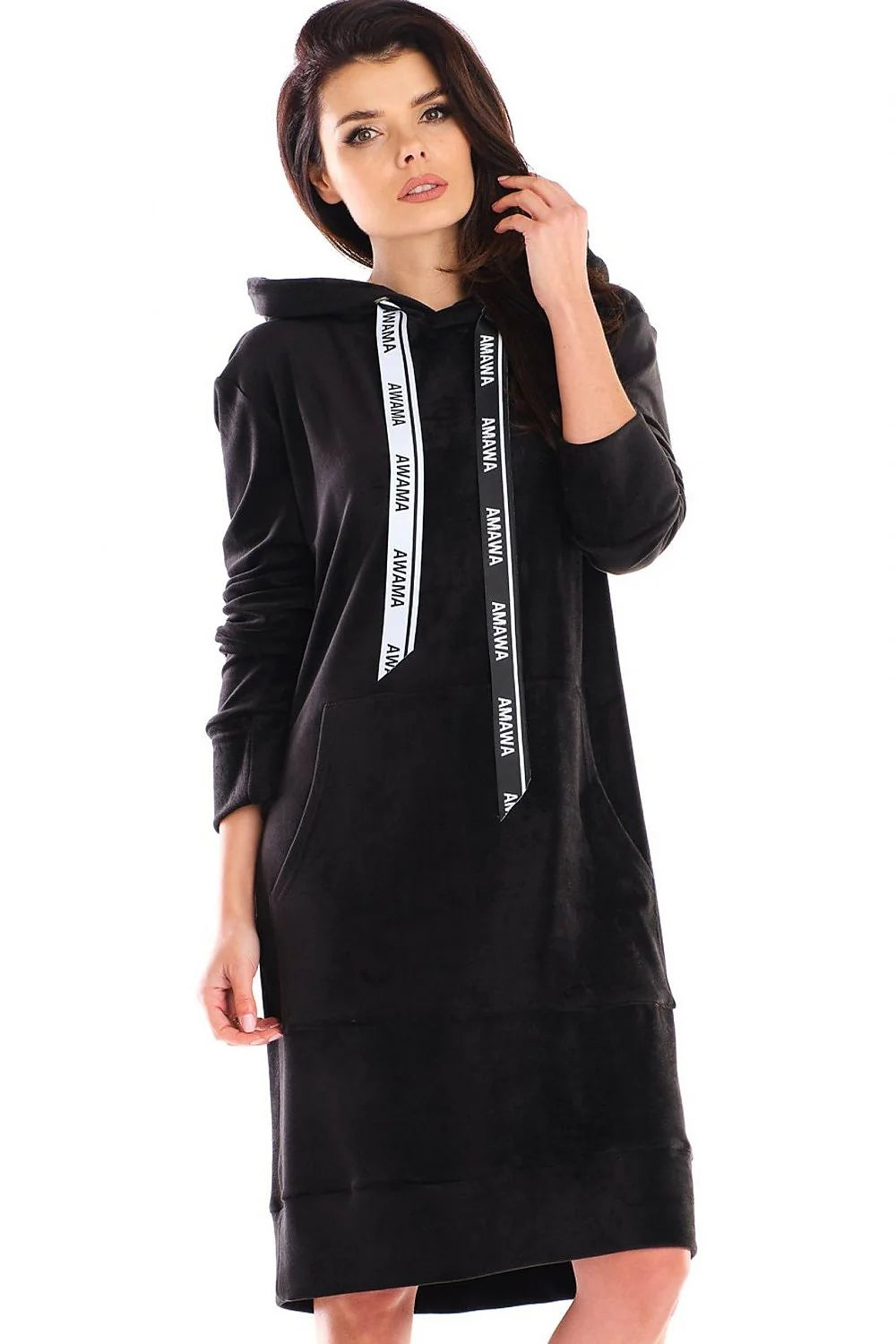 Robe à capuche noire polyester élasthanne décontractée manches longues poche kangourou élégance moderne femmes