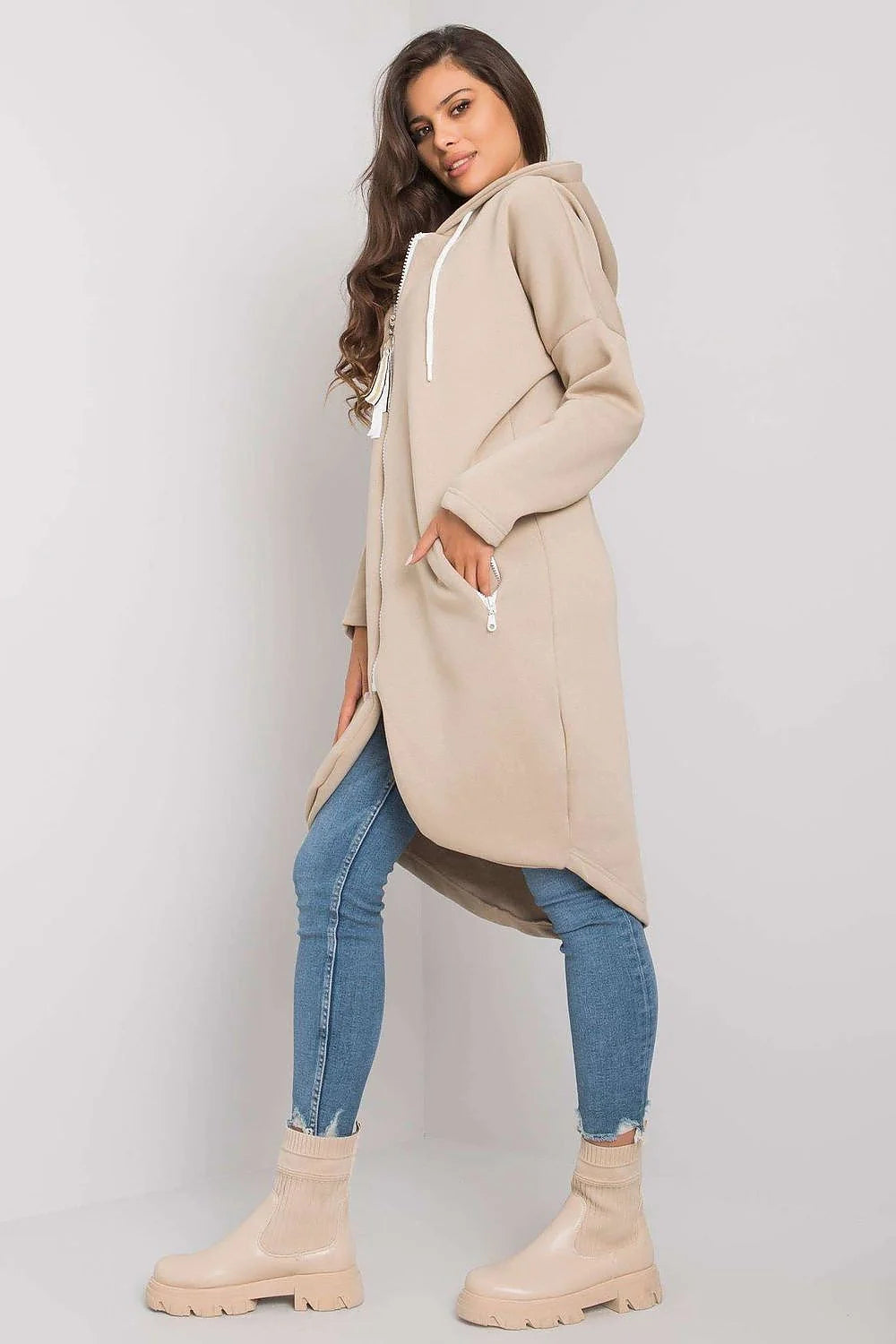Sweatshirt pour femme coupe longline manches longues capuche fermeture éclair coton élasthanne beige sable