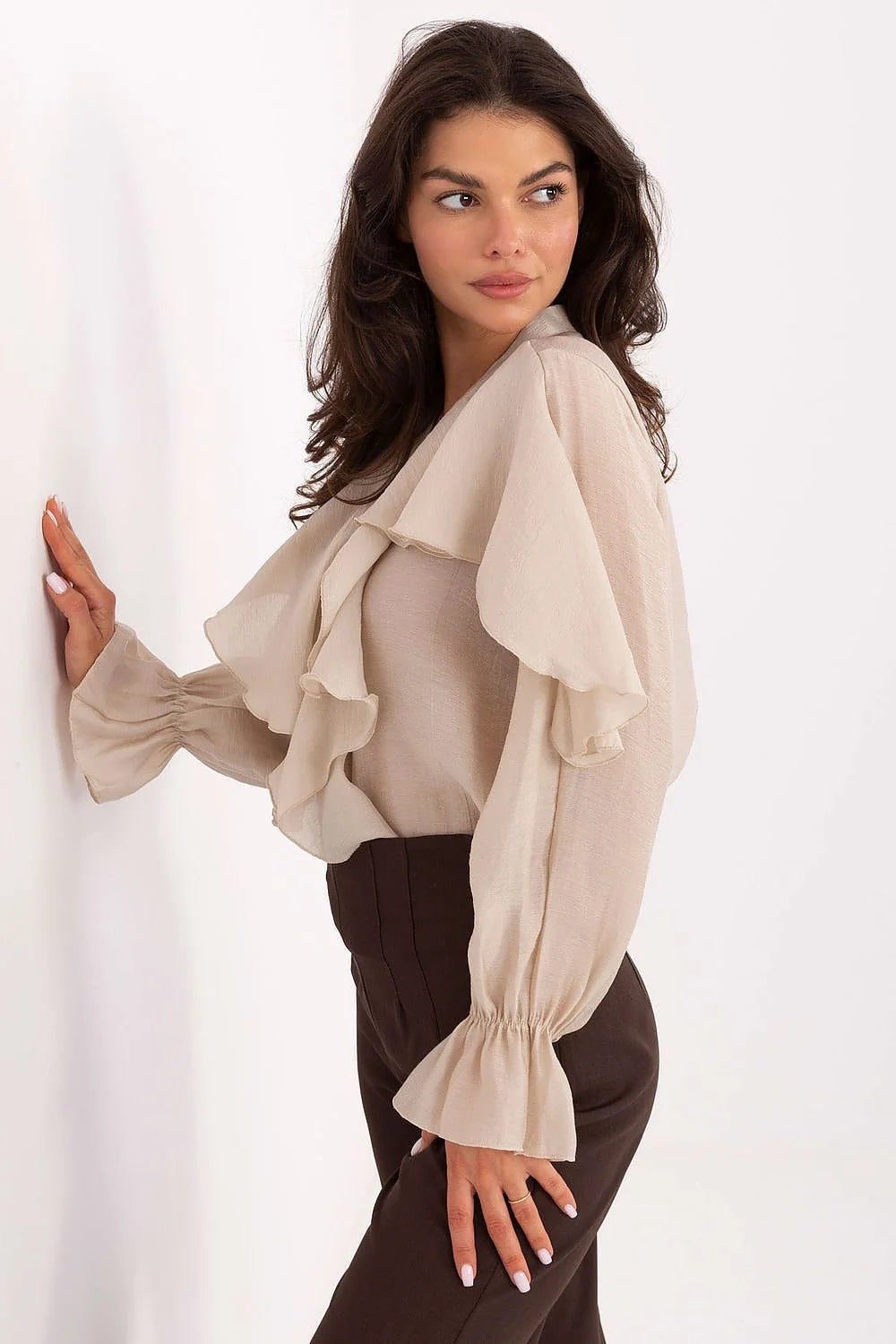 chemise blouse femme manches longues volants jabot voile chiffon lyocell polyester semi transparente beige col V
