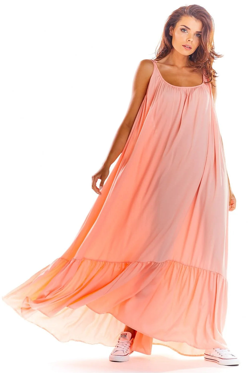 Robe longue AWAMA été 2023 coupe ample décolleté dos volant bas coloris rouge vif femmes viscose élasthanne