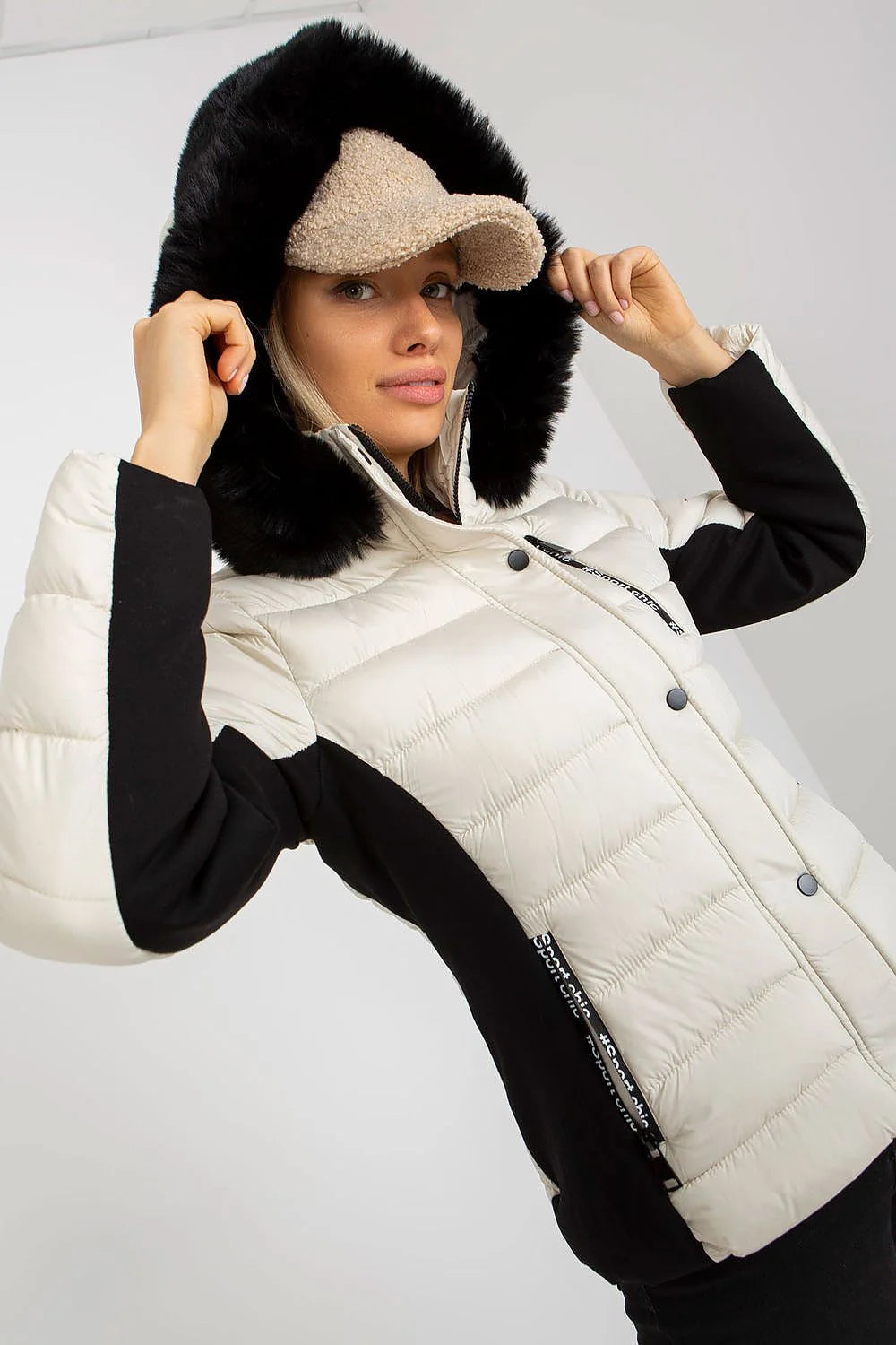 Veste d'hiver pour femme en duvet matelassée manches longues capuche détachable fourrure décorative fermeture éclair et boutons-pression polyester 100 %