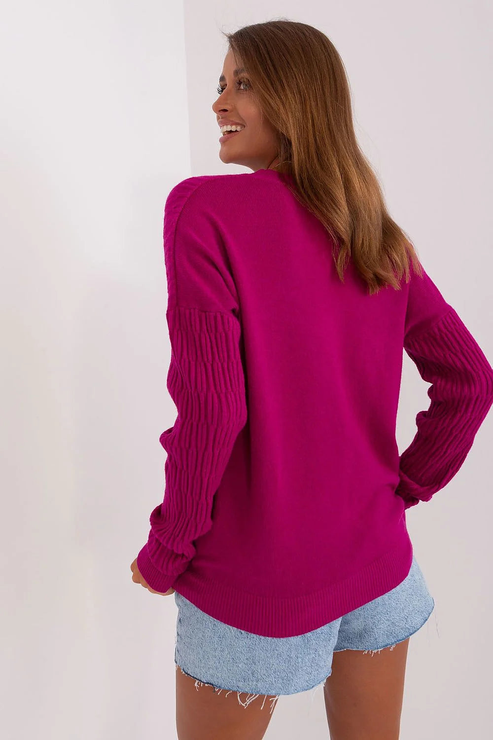 chandail femme magenta côtelé maille tricotée manches longues col rond ample longueur hanches poignets côtelés ourlet doux isolant