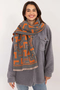 Châle de mode pour femme en viscose et laine, motif géométrique orange et gris, franges subtiles, longueur 190 cm, écharpe élégante et moderne