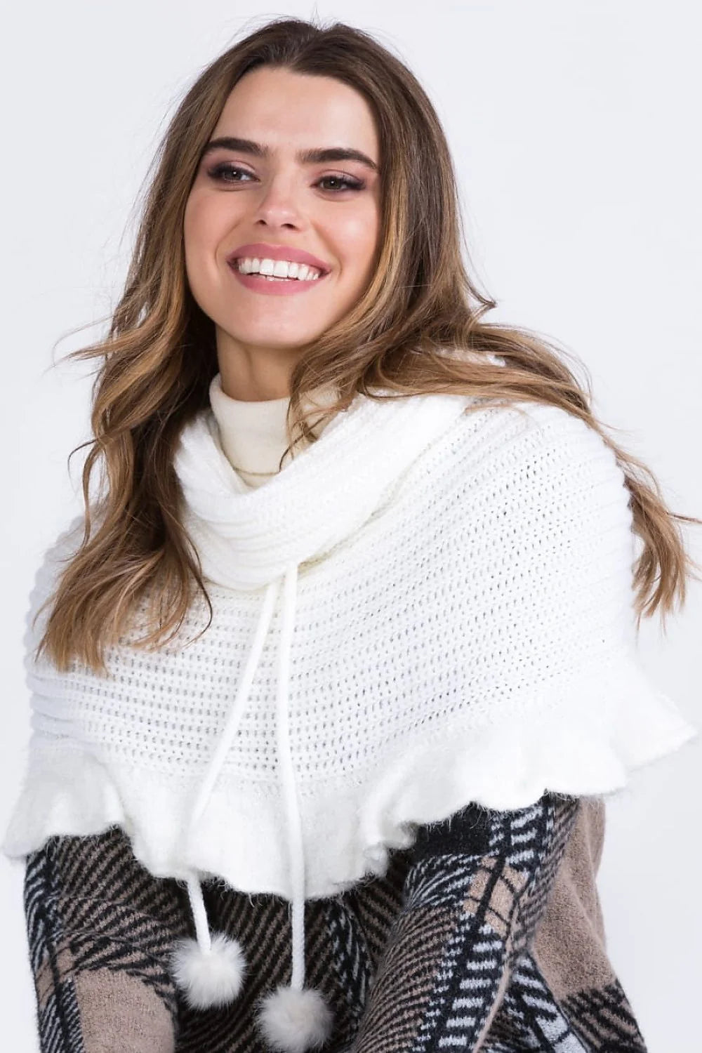 Poncho pour femme en laine et acrylique, design élégant et confortable, automne-hiver, motif ajouré, couleur blanche, ajustable