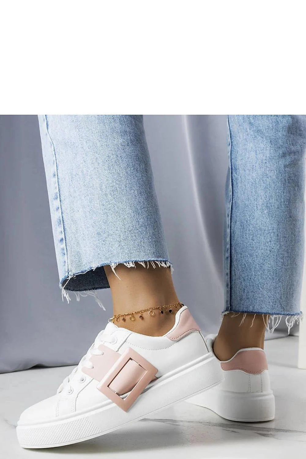 Solea baskets blanches similicuir plateforme épaisse boucle rose pastel semelle antidérapante lacets larges silhouette épurée confort