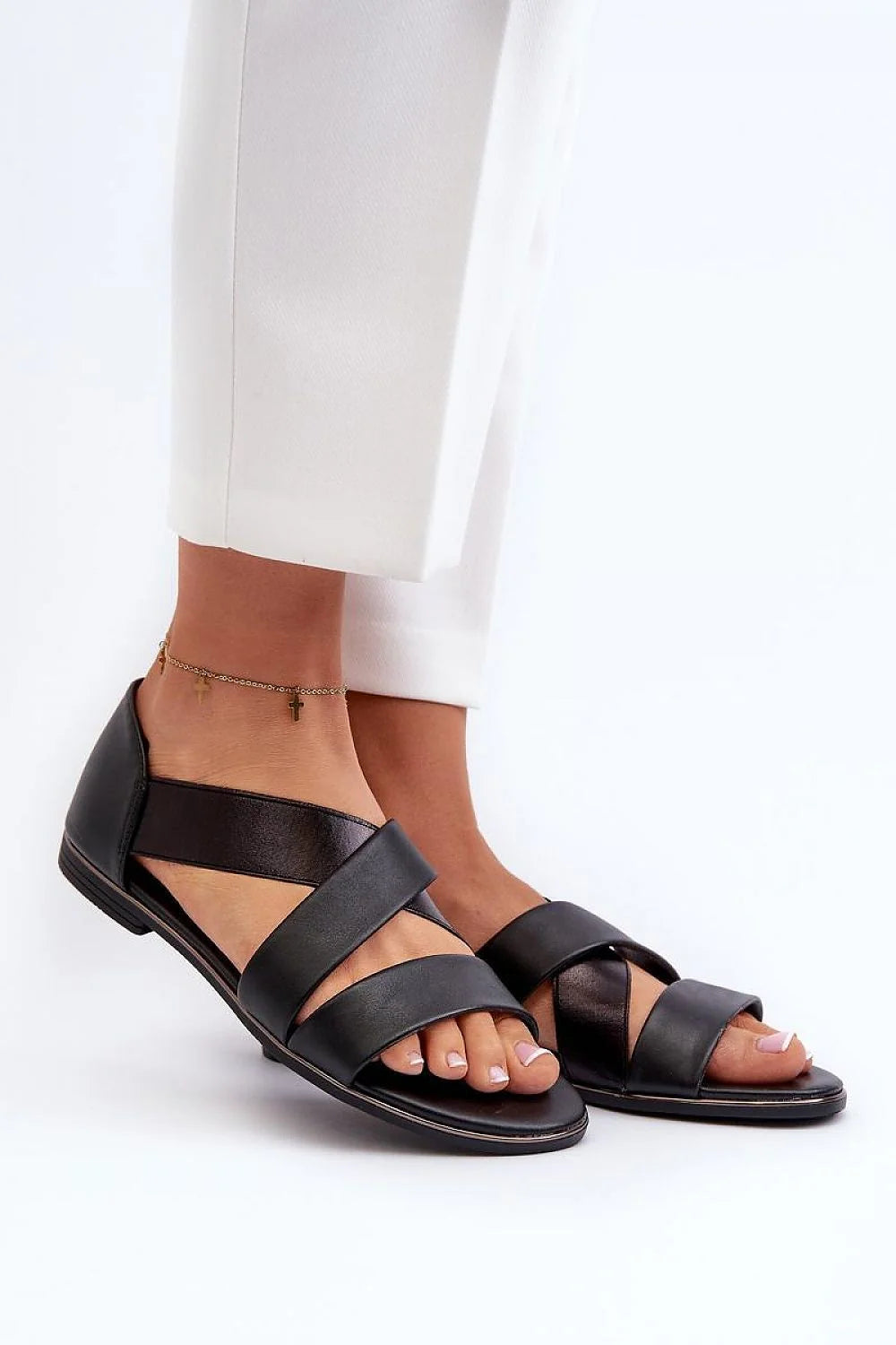 Sandales Step in style élégantes contemporaines cuir artificiel noir confortables maintien parfait femmes occasions décontractées formelles