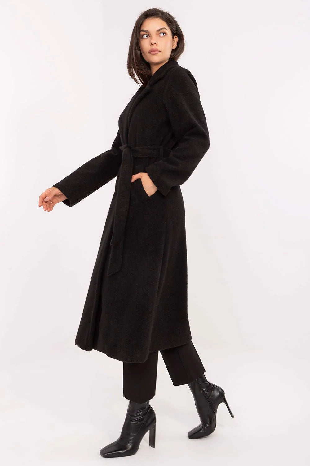 manteau long femme noir ceinturé tailleur col revers double boutonnage ceinture nouer bouclé laineux texturé chaud mi mollet élégant cintré