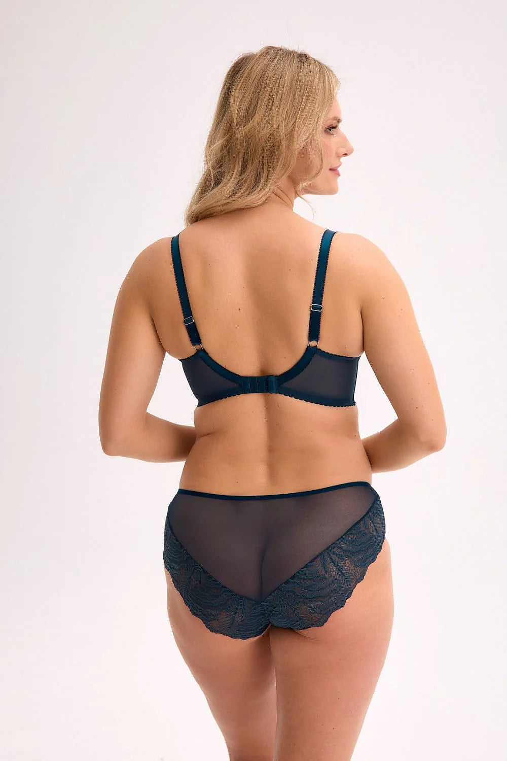 soutiengorge semirembourré emboîtant armatures inférieures maintien renforcé bonnets sculptants dentelle tulle feuillage brodé bleu pétrole bretelles réglables coton doublure confort