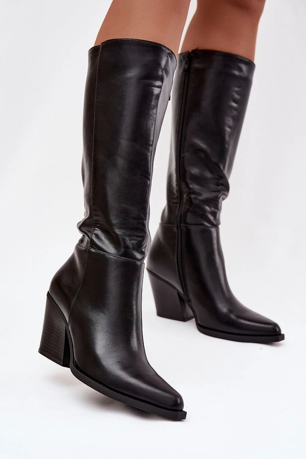 bottes femme cuir synthétique noir lisse tige genou bout pointu talon bloc moyen maintien confortable doublure chaude zippées urbaines élégantes