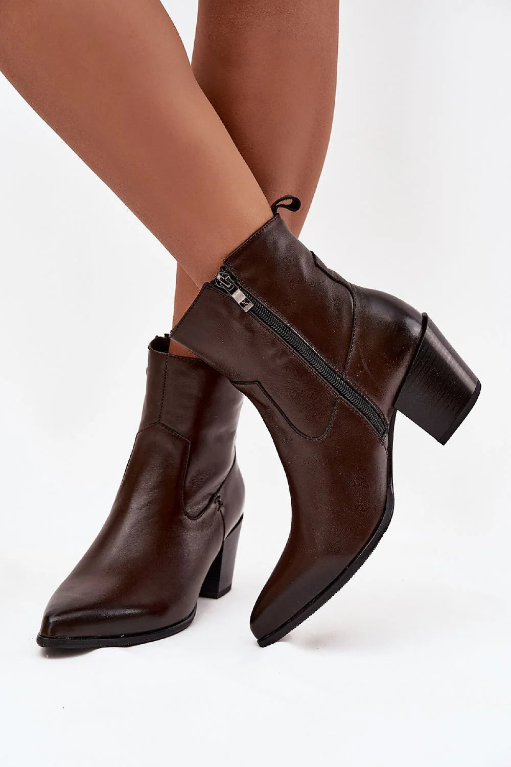 bottines western femme cuir naturel brun foncé bout pointu talon bloc moyen fermeture éclair doublure chaude confortables élégantes