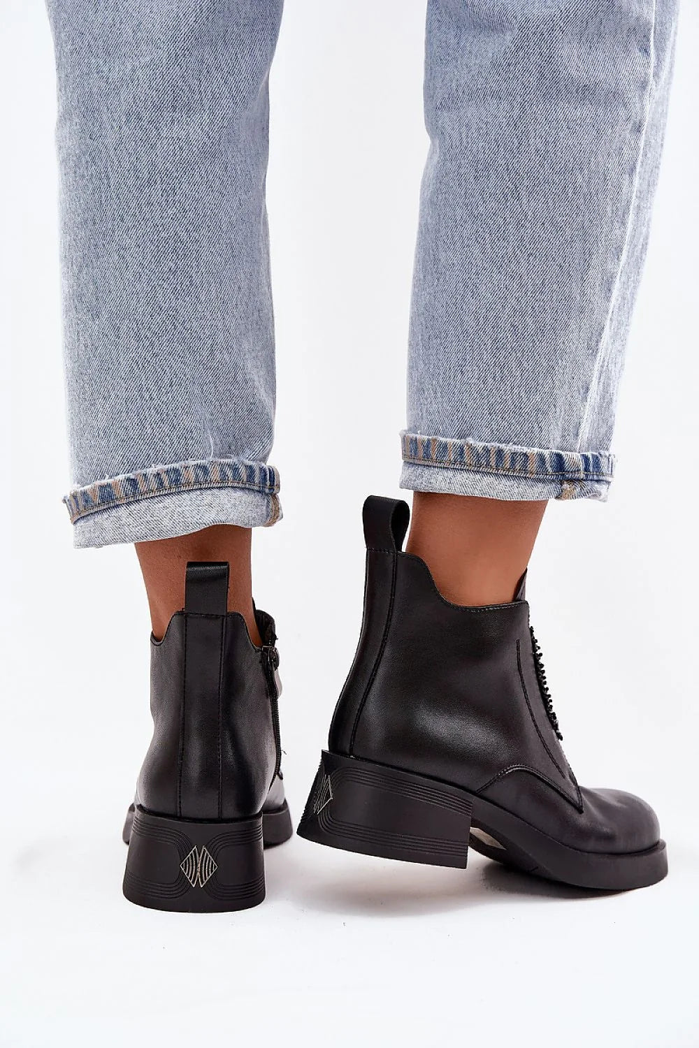 bottines femme cuir naturel noir lisse rond tige basse talon bloc 5cm semelle plateforme perles zip latéral doublure chaude élégantes