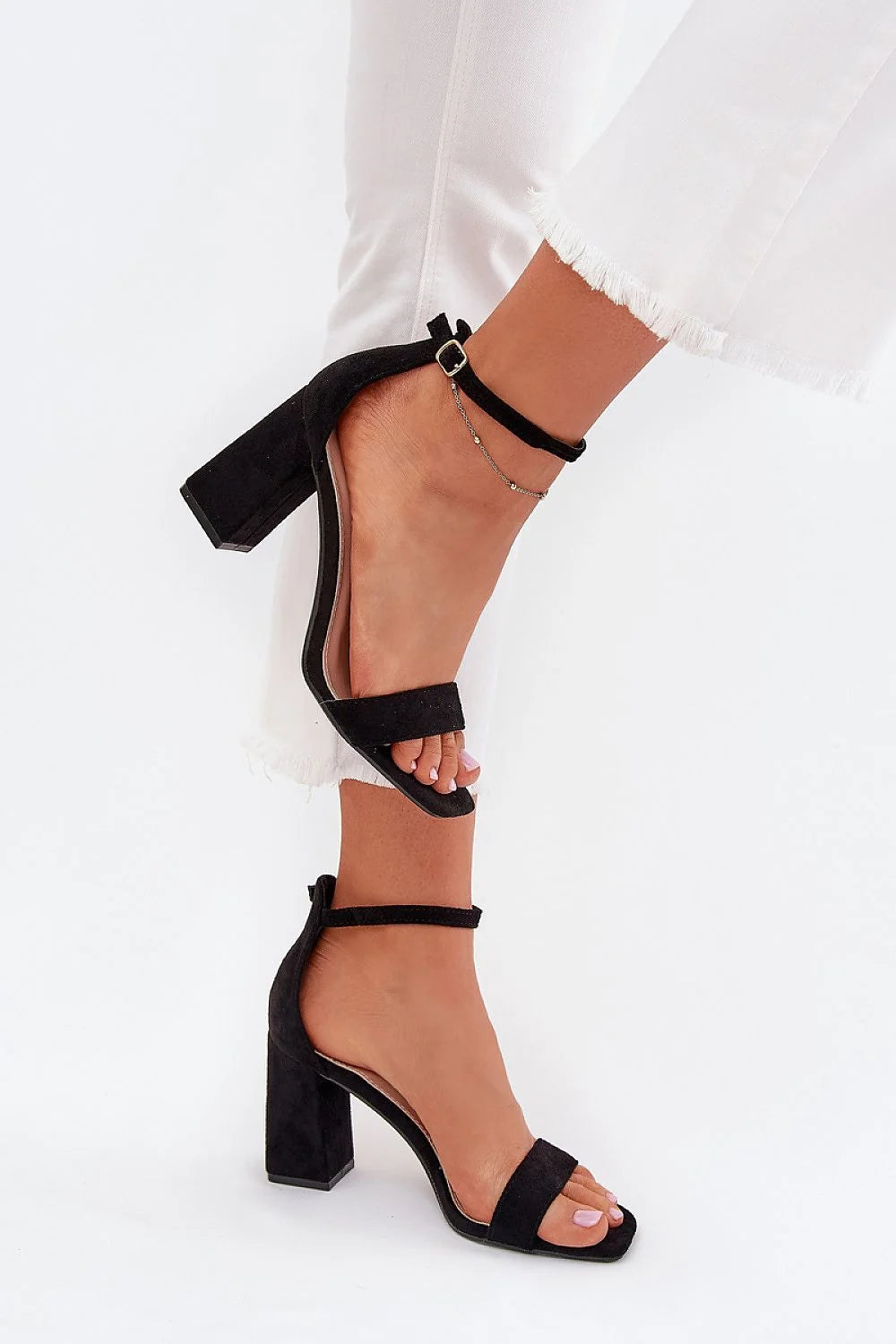 Sandales à talons carrés pour femmes en suédine écologique, design élégant, talon 9cm, confort jour entier, occasion mariage, soirée, tenue habillée