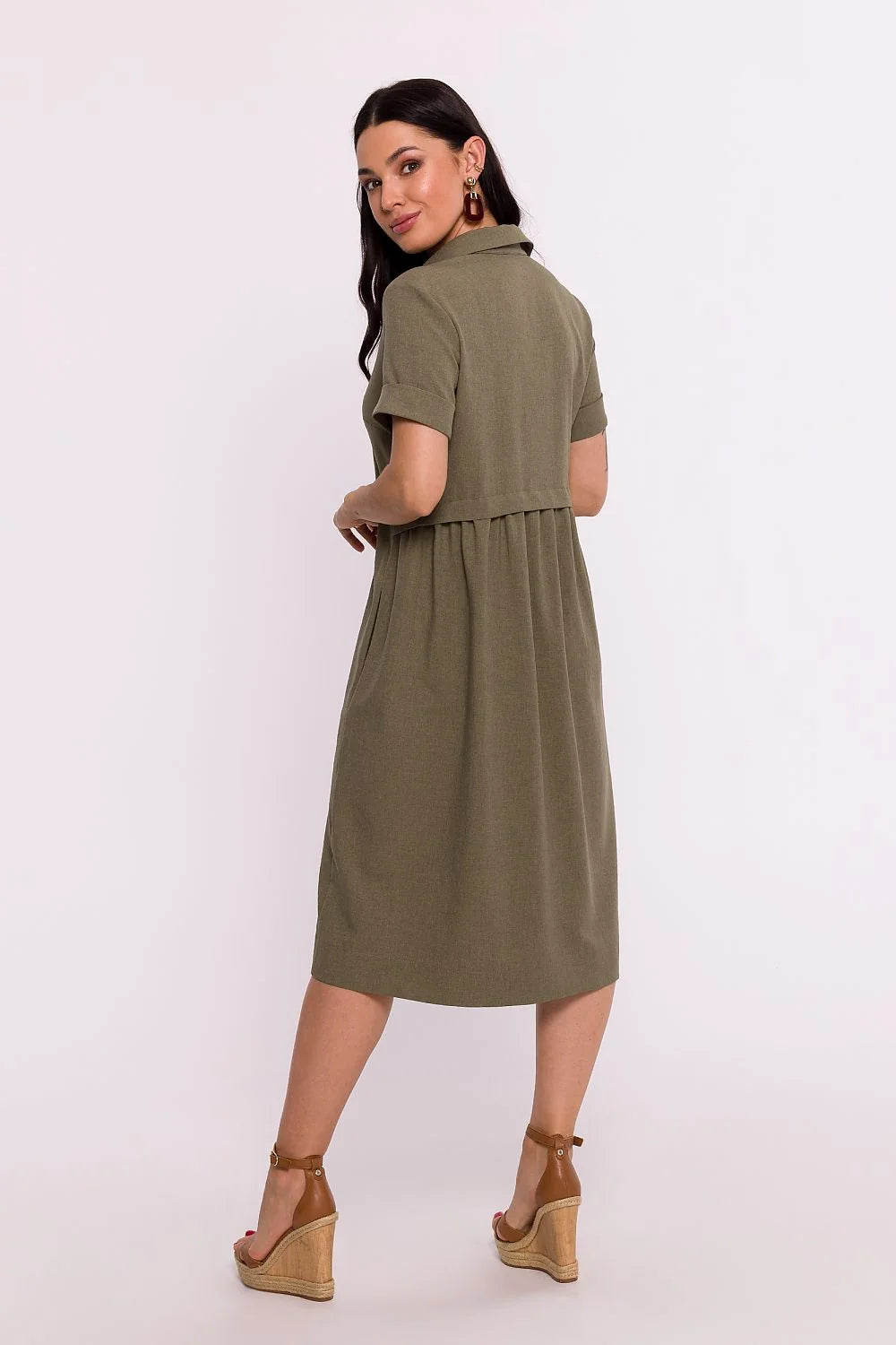 Robe chemise Be Wear élégante kaki manches courtes coupe droite longueur genou tissu haute qualité finitions soignées femme