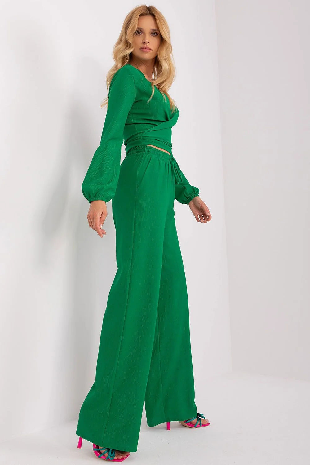 Ensemble Lakerta pour femme chemisier manches longues encolure cœur pantalon taille haute vert émeraude coton polyester