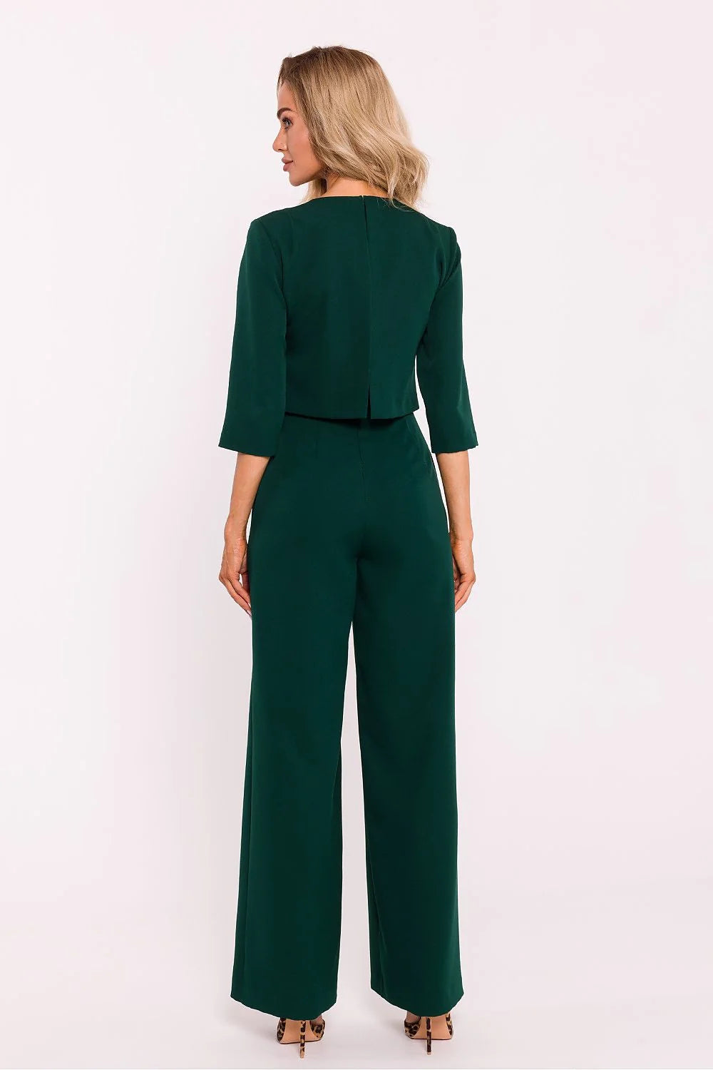 Ensemble féminin élégant deux pièces haut manches courtes pantalon jambes larges couleur vert profond occasion versatile femme