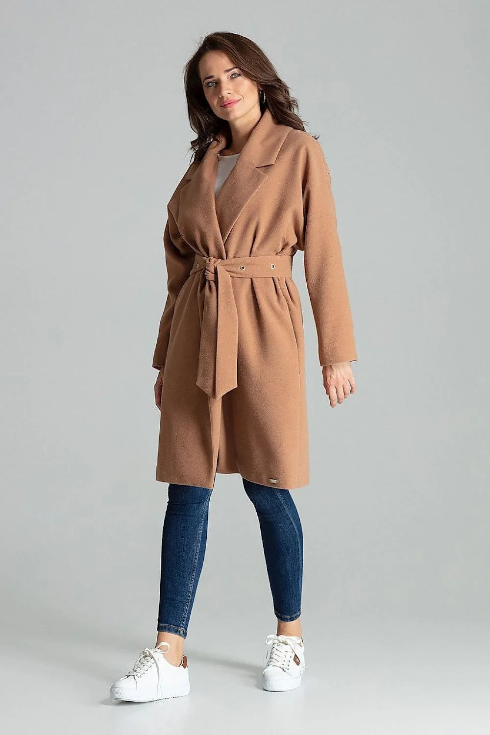 manteau femme laine bordeaux ceinturé coupe droite col châle revers mi long genoux poches latérales thermorésistant élégant