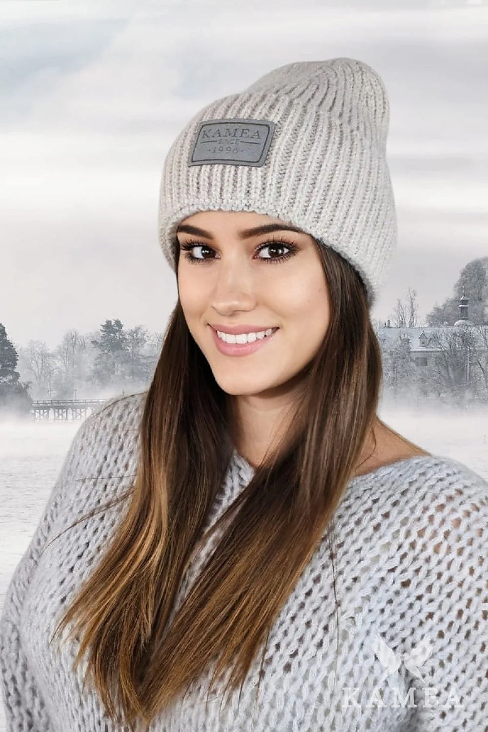 Bonnet Kamea en laine mohair et alpaga, style moderne, gris clair, ajusté, logo, femmes