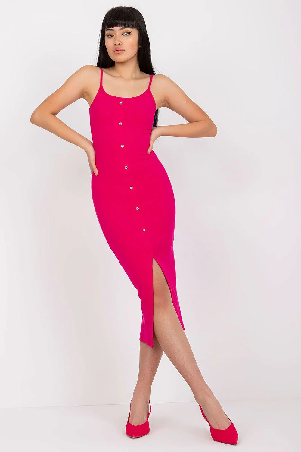 Robe midi pour femme couleur rose vif coupe crayon bretelles fines boutons décoratifs argentés fente discrète polyester elastane Taille unique