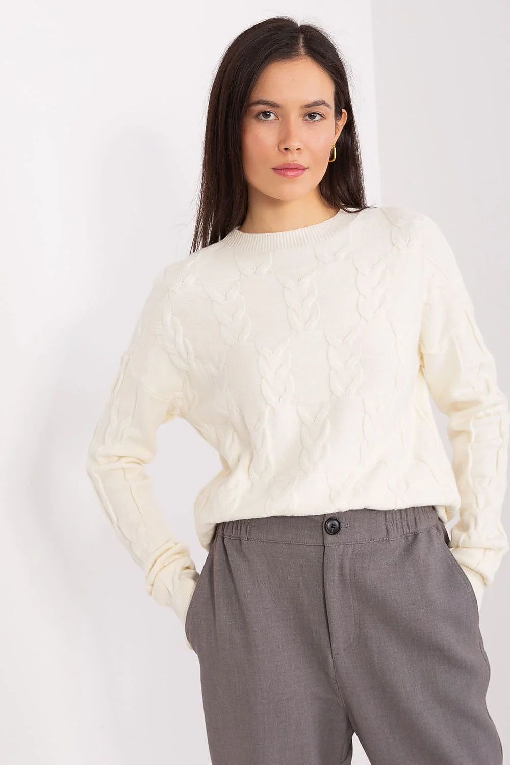 pull femme col rond manches longues maille torsadée relief crème ivoire coupe relaxed oversize côtelés poignets doux viscose nylon durable