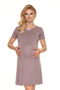 Robe de nuit maternité coton confort élégant manches courtes allaitement pratique couleur mauve femmes