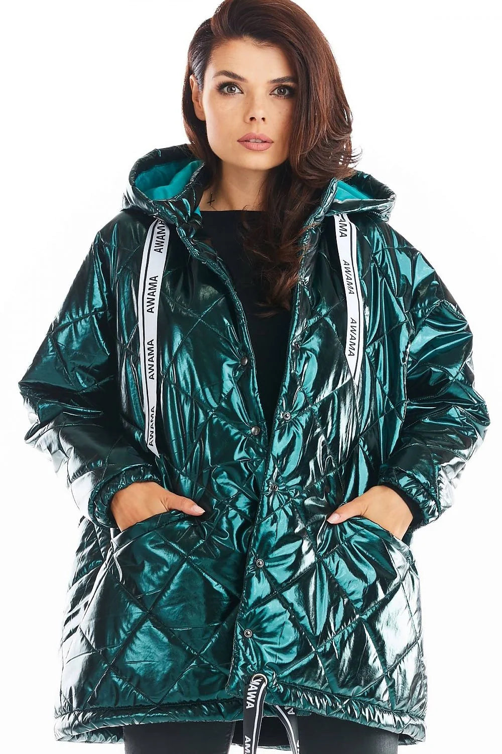 Veste matelassée oversize polyester moderne élégante avec capuche féminine parfaite hiver noir tendance
