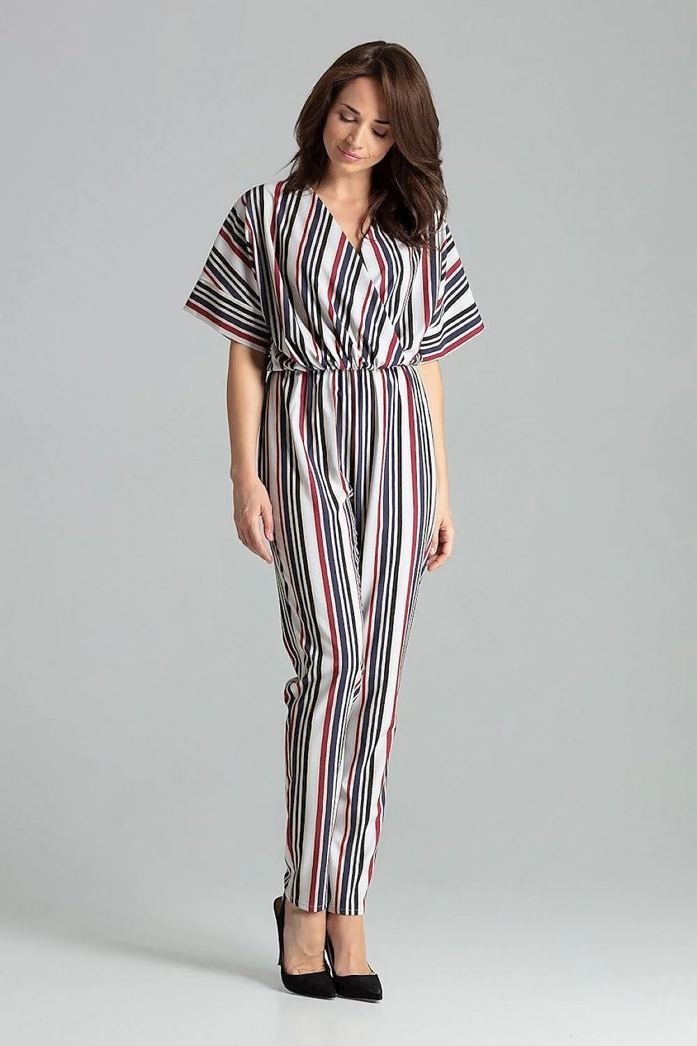 combinaison pantalon femme bleu électrique col V croisé manches kimono courtes taille cintrée élastique jambes droites effilées tissu fluide drapé