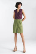 Shorts femme en coton vert olive coupe droite taille haute ourlet retourné style élégant été