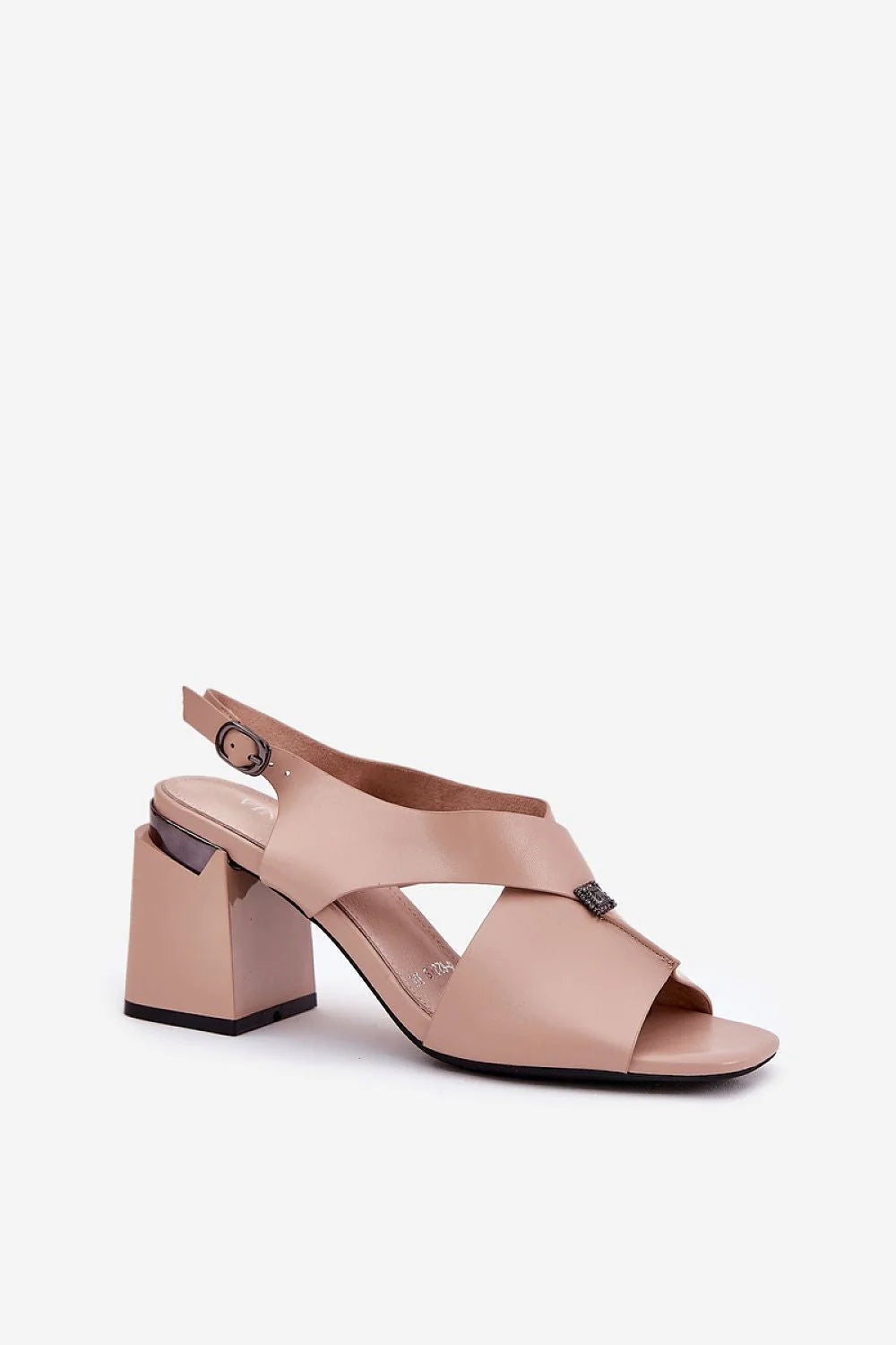 Sandales élégantes pour femmes talon carré cuir beige nude lanières croisées métal noir Vinceza