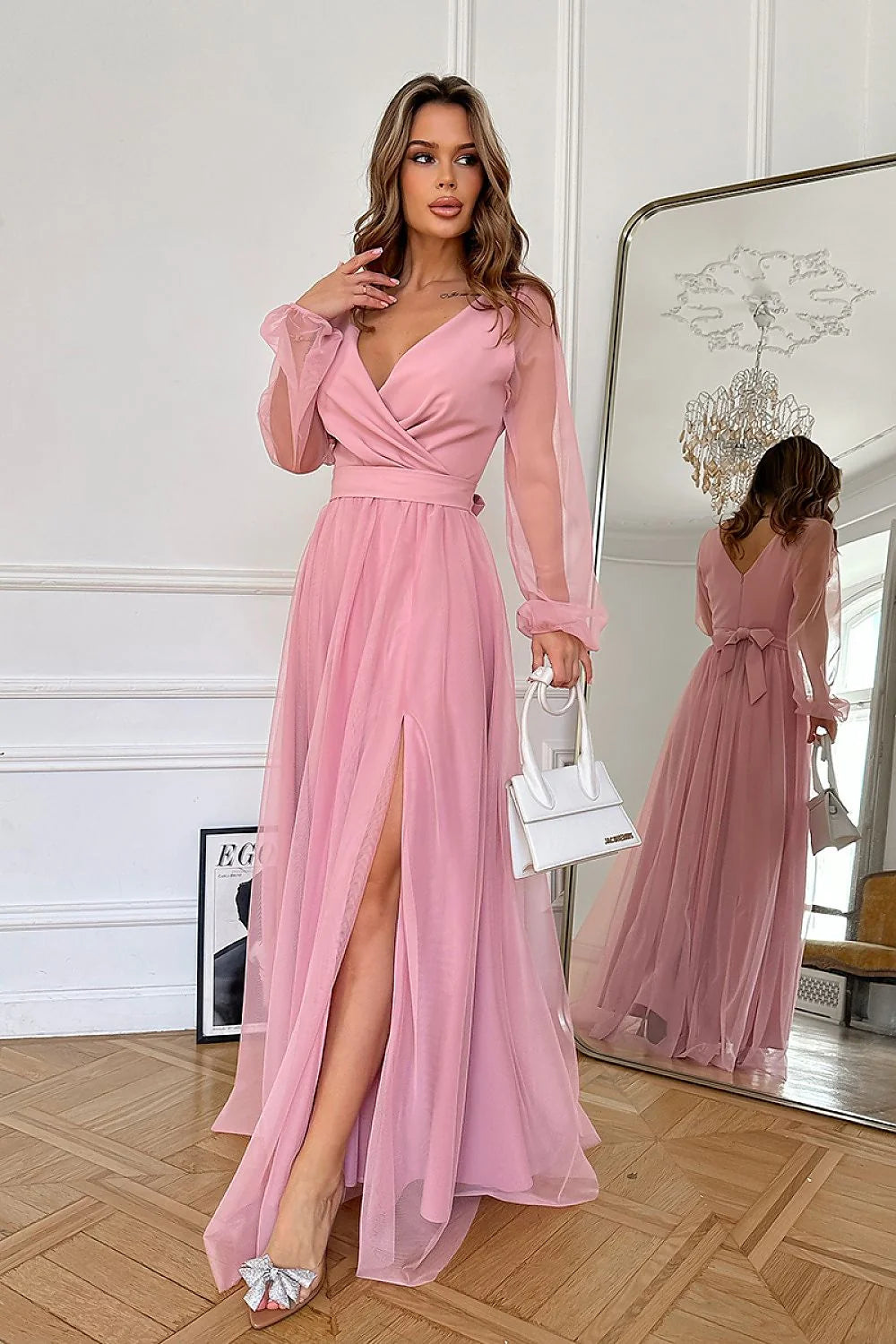 robe longue soirée cérémonie tulle chiffon rose poudré cachecoeur décolleté V manches longues organza jupe fluide fente haute ceinture nouée
