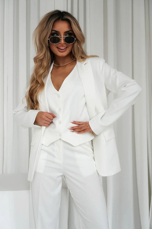 ensemble femme tailleur trois pièces blazer gilet pantalon blanc pur long revers crantés coupe ajustée boutonné taille haute pli net