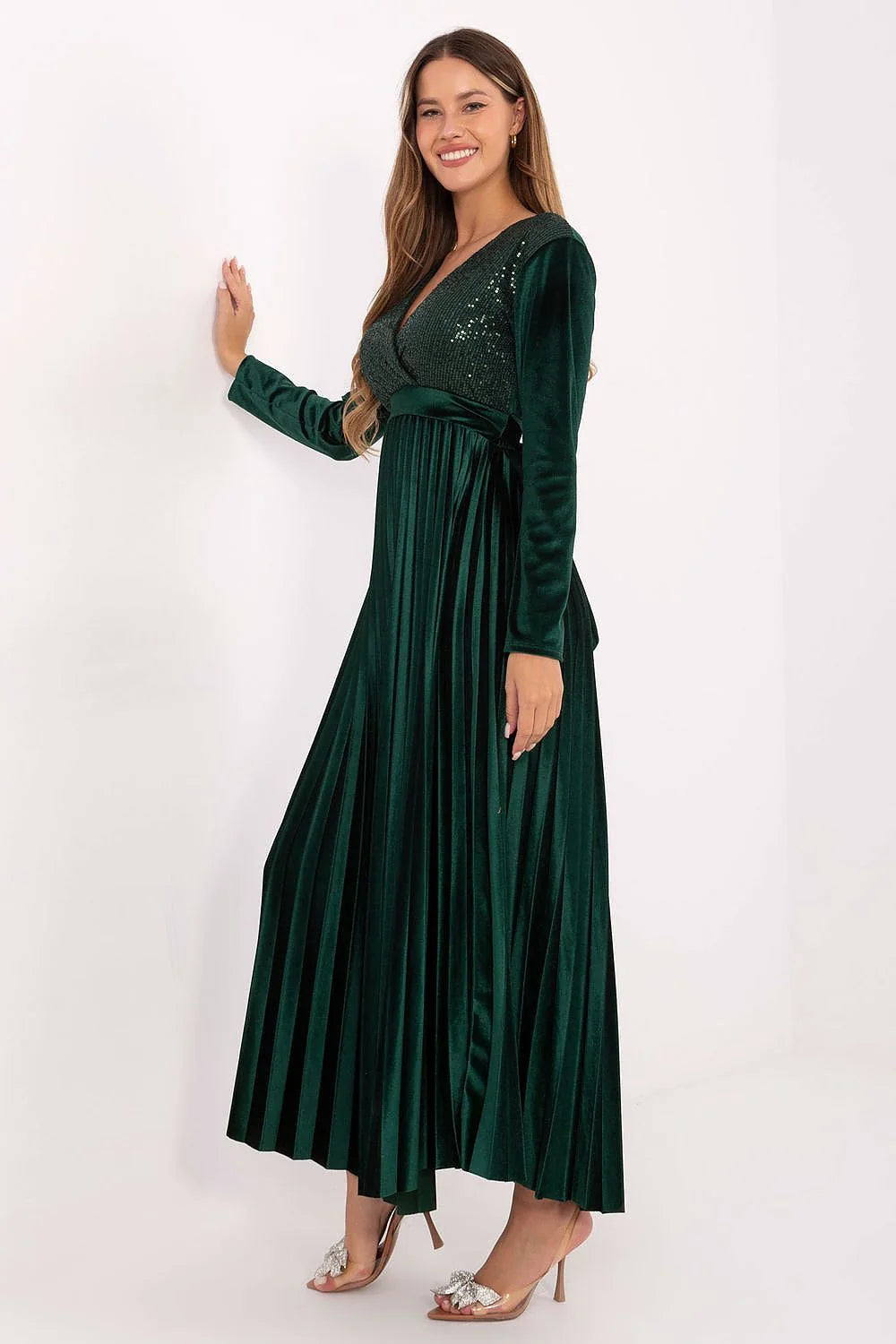 robe longue maxi velours vert émeraude plissée soirée empire encolure V manches longues paillettes corsage bonnets rembourrés laçage dos ruban