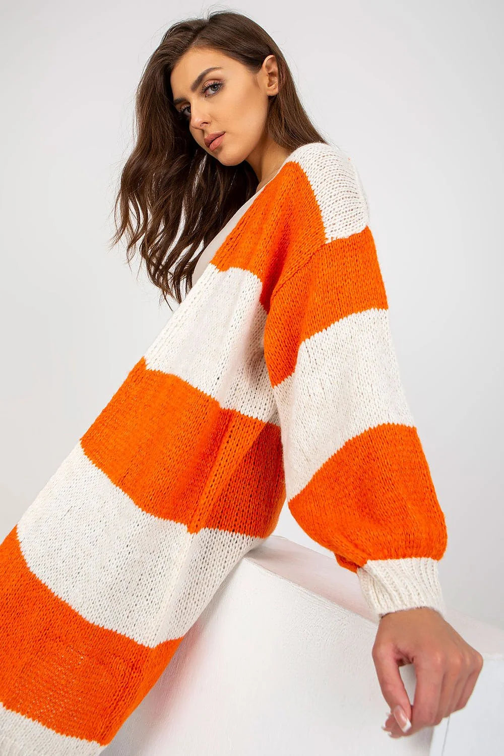 Cardigan long ample à rayures colorées manches longues maille épaisse confort thermique cardigan femme style moderne