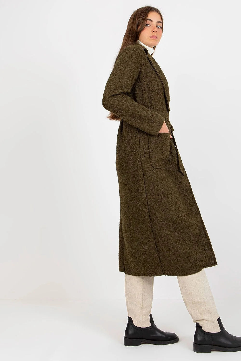 Manteau pour femme beige en boucle tailleur long manches longues collets en V poches plaquées cap assortie style casual élégant