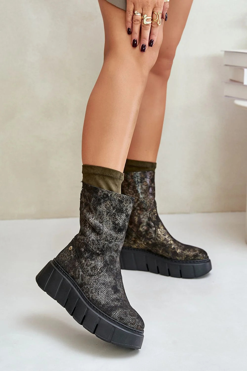 Bottes pour femmes mode moderne audacieuse cuir naturel motif animalier plateforme massive fermeture éclair confortable femme