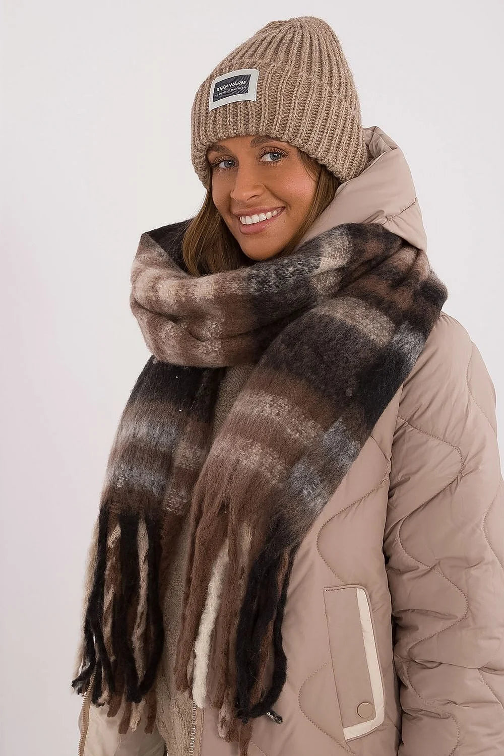 Écharpe en polyester classique motif carreaux châles longs 186 cm franges décoratives mode hiver femmes occasionnels tenues élégantes