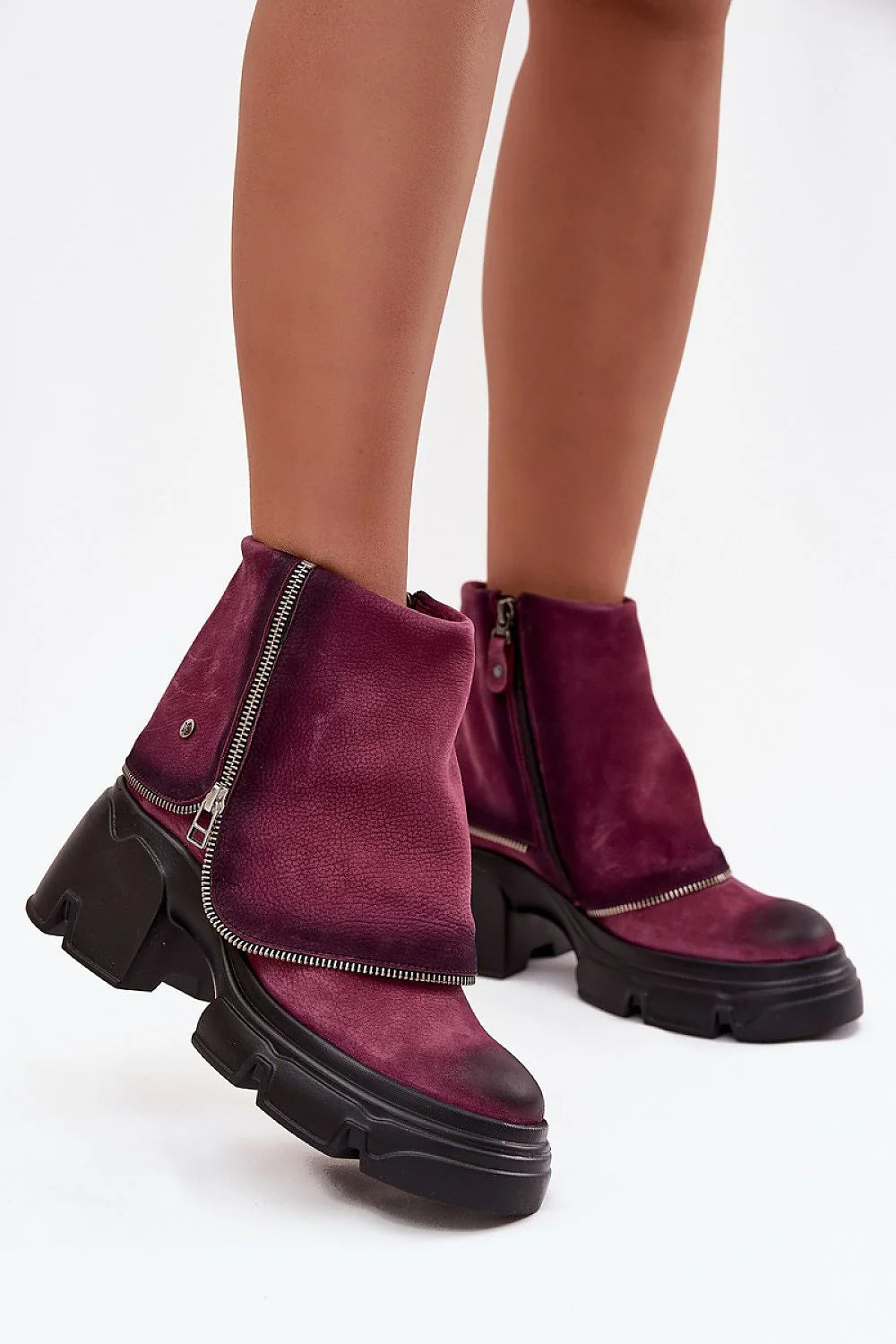 bottines femme Maciejka daim suédé bordeaux patiné tige retournée talon bloc plateforme crantée semelle fermeture éclair latérale bouton pression