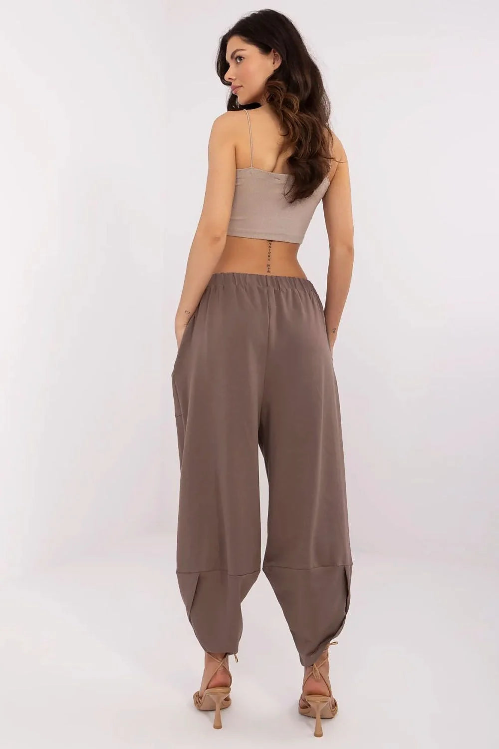 Pantalon survêtement Relevance pour femmes, style Aladin, coton élasthanne, taille haute, coupe ample, fentes stylées, poches latérales, confort every day